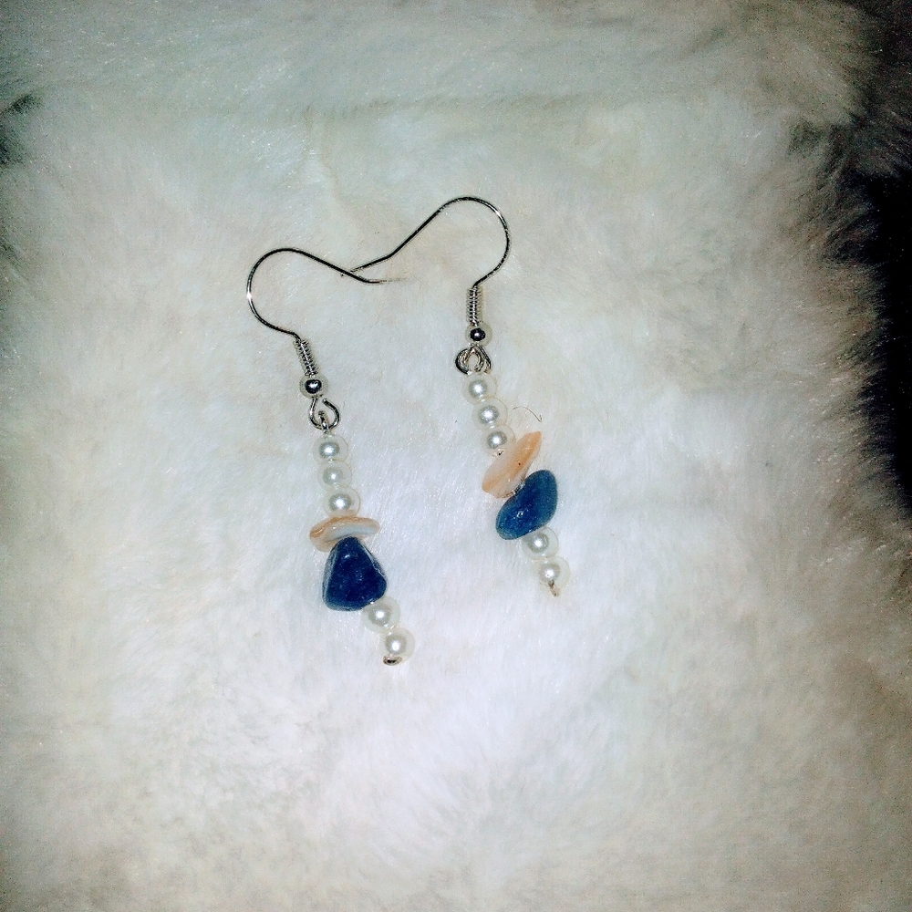 Handmade healing stone earrings with little pearl beads.